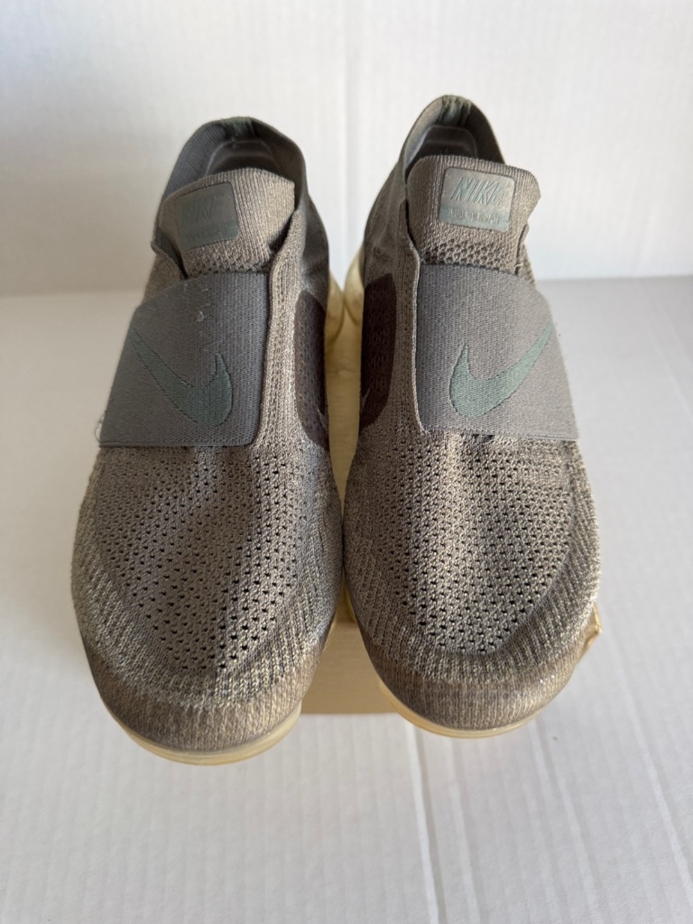 Nike Air VaporMax Flyknit Moc Stucco Gen Slip-On Women’s Sz 7.5